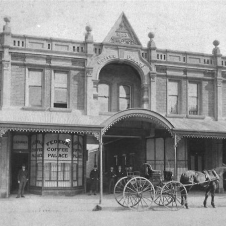 The Old Federal Coffee Palace ลอนเชสตัน ภายนอก รูปภาพ